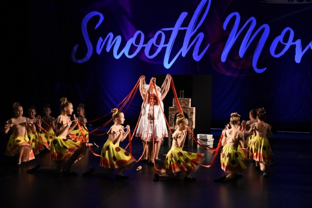 Przez dwa dni ponad 700 młodych tancerzy prezentowało swoje umiejętności podczas drugiej edycji Ogólnopolskiego Festiwalu Tańca "Smooth Move", który odbywał się w Wołczynie.