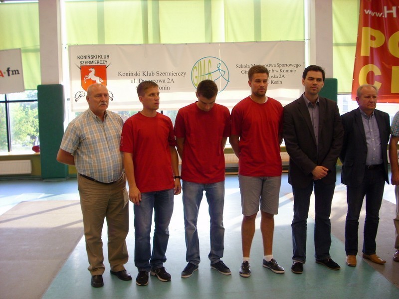 Wręczenie nagród za medale na Mistrzostwach Polski Seniorów w szabli mężczyzn