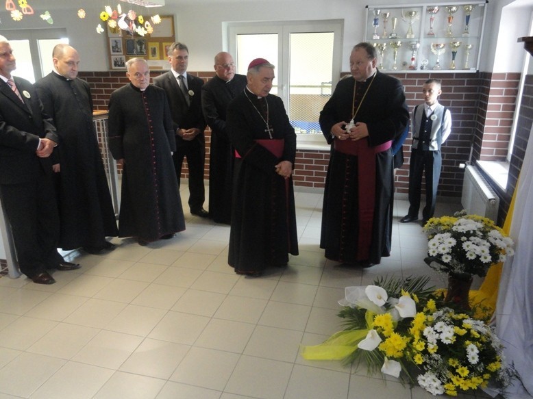 Przedstawiciele szkół imienia Jana Pawła II spotkali się w Lipinach