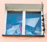 Oświęcim ulica Chrobrego: zasypał sąsiadów śmieciami