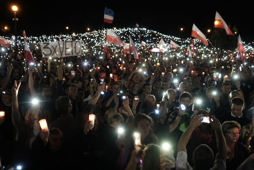 W piątek w całej Polsce znów mają się odbyć protesty podobne...