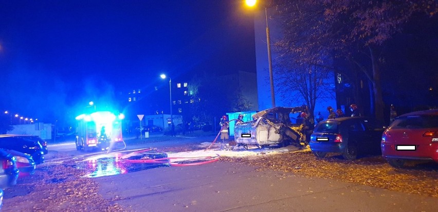 Pożar na osiedlu Wyszyńskiego w Wieluniu ZDJĘCIA