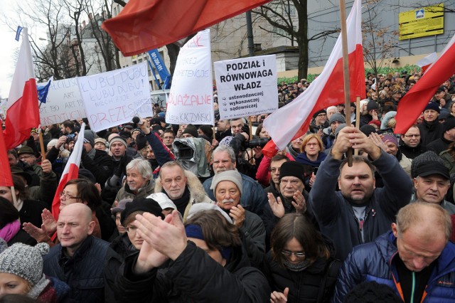 Komitet Obrony Demokracji, marsz i manifestacja "Obywatele dla demokracji"