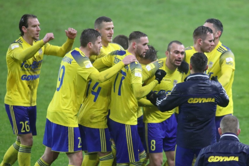 Fortuna 1. Liga. Arka Gdynia zwycięska w Łodzi! Cenne trzy punkty żółto-niebieskich. 16.04.2021