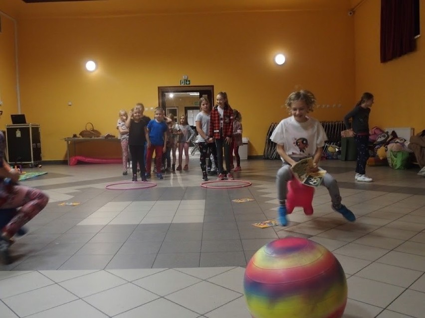 Gminna Biblioteka Publiczna w Służewie włączyła się w Noc...