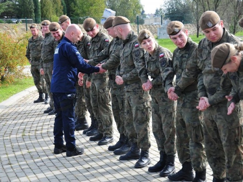 Żołnierze Wojsk Obrony Terytorialnej uczyli się jak współpracować z policjantami