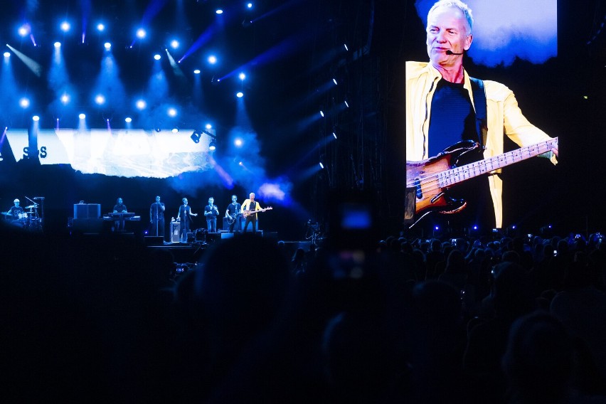 Koncert Stinga w Warszawie. Długo wyczekiwane show brytyjskiego muzyka odbyło się na PGE Narodowym. Zobaczcie zdjęcia