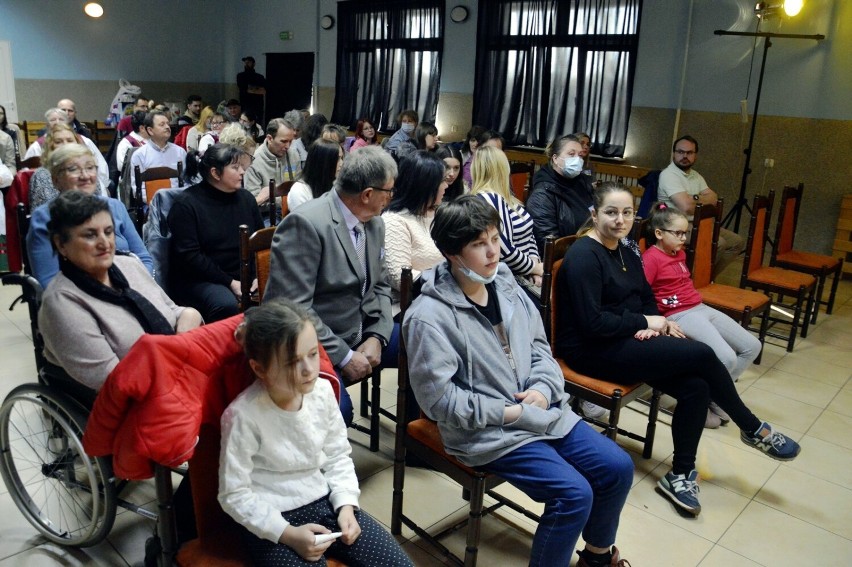 Dla mieszkańców wystąpili lokalni artyści z gminy Pęcław