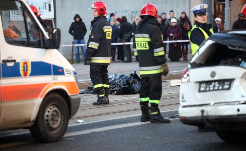 Wypadek na Piotrkowskiej! Dwie osoby nie żyją