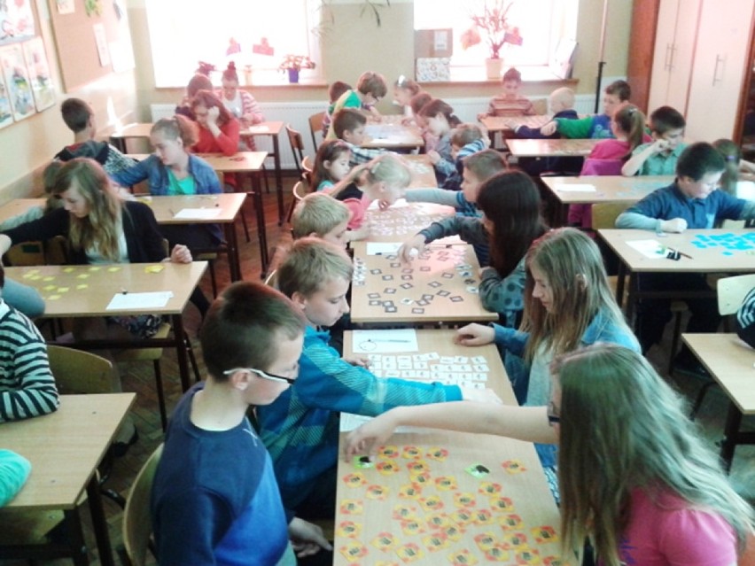 Szczodrów: Uczniowie uczestniczyli w I Turnieju gry pamięciowej Pexeso (GALERIA) 