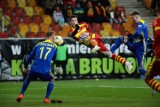 Jagiellonia Białystok - Arka Gdynia. Pomeczowe wypowiedzi piłkarzy i trenerów. Kulisy spotkania w Białymstoku [wideo]