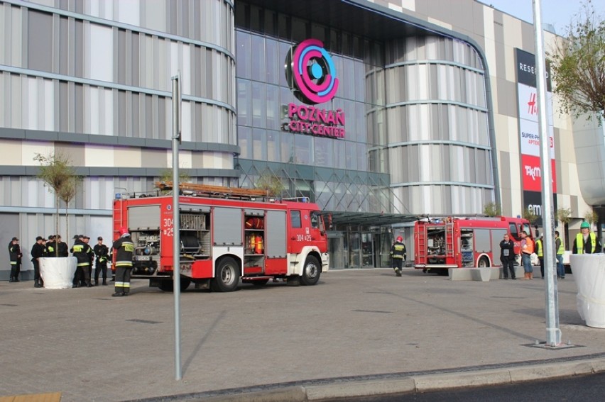 Pożar w Poznań City Center – ewakuowano 1500 osób [zdjęcia]