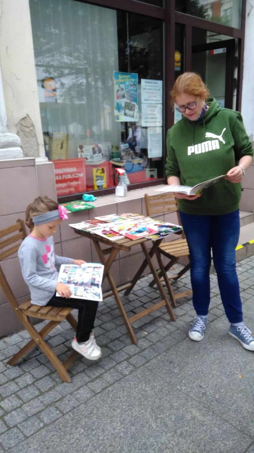 Publiczne czytanie komiksów w krotoszyńskiej bibliotece [ZDJĘCIA] 