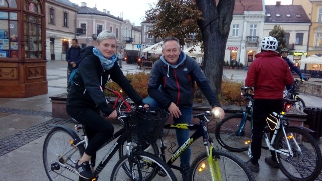 Agata Wojda i Bartłomiej Sienkiewicz podczas w środę przed startem na tracę Kieleckiej Masy Krytycznej