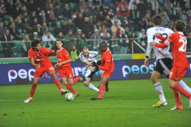 Widzew przegrał w piątek wyjazdowy mecz z Legią 1:0.