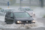 Mniej słońca, więcej deszczu i niskich temperatur. Pogoda na najbliższe dni będzie jesienna, nie wakacyjna