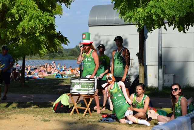 Mieszkańcy uwielbiają plażować nad zalewem Dojlidy