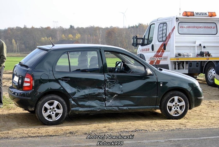 Dwie osoby zostały poszkodowane w wypadku w Iwanowicach...
