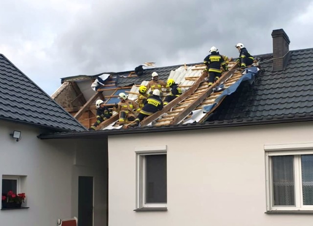 Strażacy z powiatu żnińskiego wiele razy wyjeżdżali z powodu uszkodzeń po wichurach.