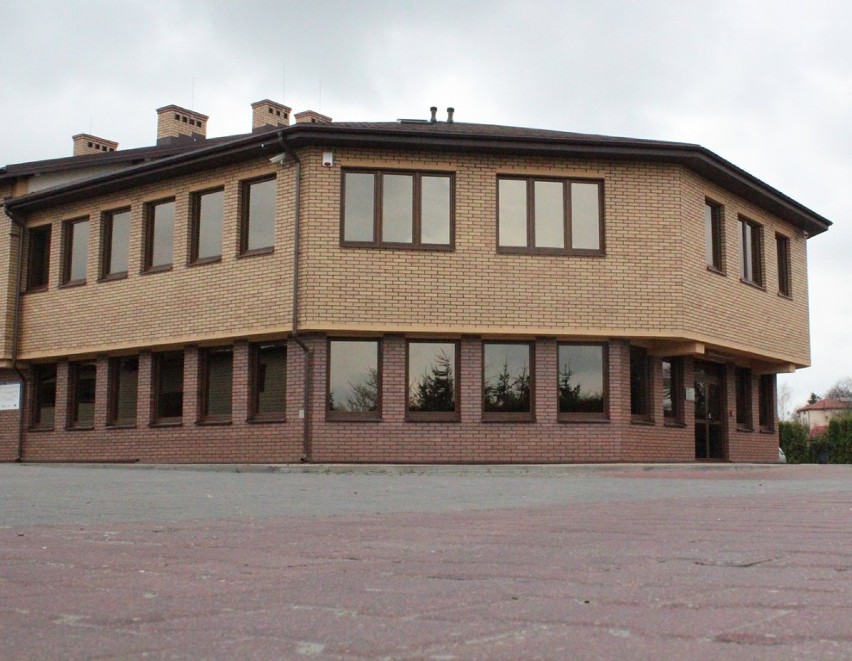 Budynek administracji  oraz główny wjazd do firmy As-Babuni...