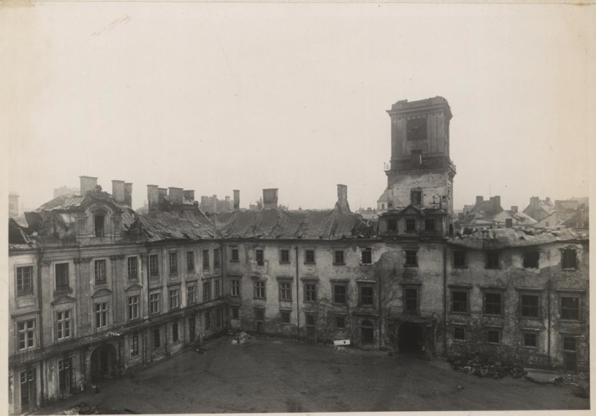 Zamek Królewski w Warszawie jesienią 1939 r.