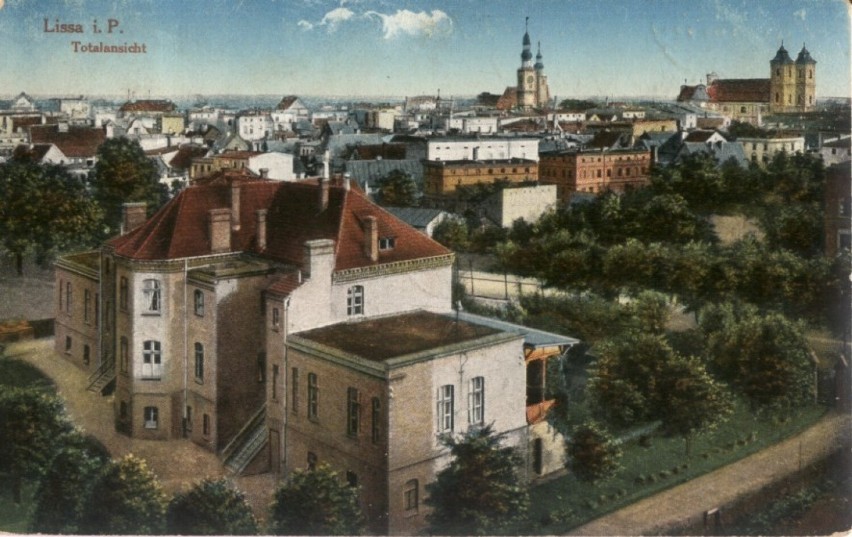 Szpital przy Wałowej  na widokówce z dawnego Leszna