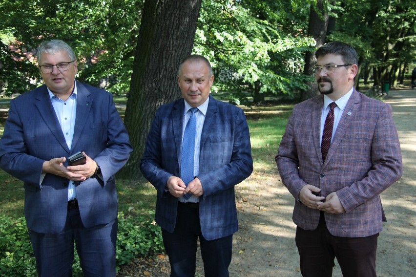 Od lewej: Krzysztof Grabowski, Franciszek Marszałek i Darian...