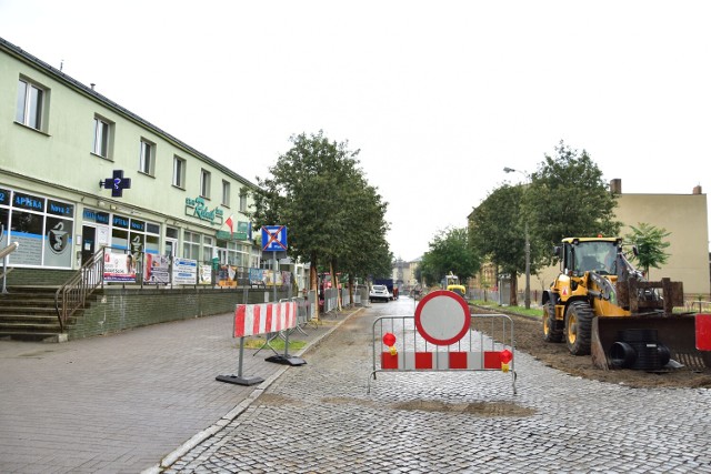 We wtorek, 22 czerwca 2021, rozpoczął się drugi etap budowy kanalizacji deszczowej w ul. 700-lecia w Żninie.