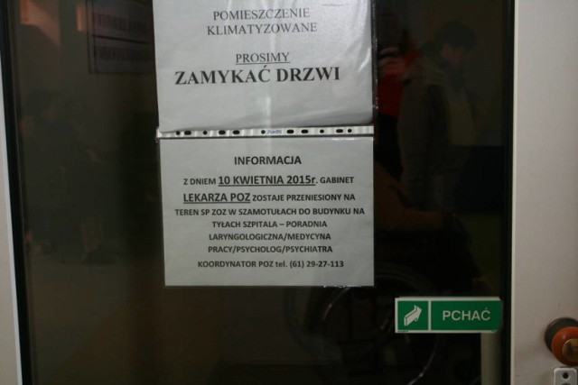 Ta wiadomość zbulwersowała wielu mieszkańców Wronek. Od 10 kwietnia gabinet lekarza POZ został przeniesiony na teren SP ZOZ w Szamotułach – do budynku na tyłach szpitala – taka informacja widnieje na drzwiach we wronieckiej przychodni zdrowia. We Wronkach została więc stacja pogotowia ratunkowego – bez lekarza. Dlaczego do tego doszło?

ZOBACZ WIĘCEJ: Stacja pogotowia ratunkowego we Wronkach bez lekarza