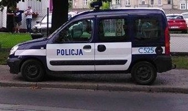 Policjanci z Wąbrzeźna zatrzymali mężczyznę, który napadł i okradł 64-latkę