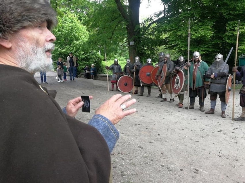 Strzelanie z łuku, warsztaty, koncerty z muzyką etniczną i...