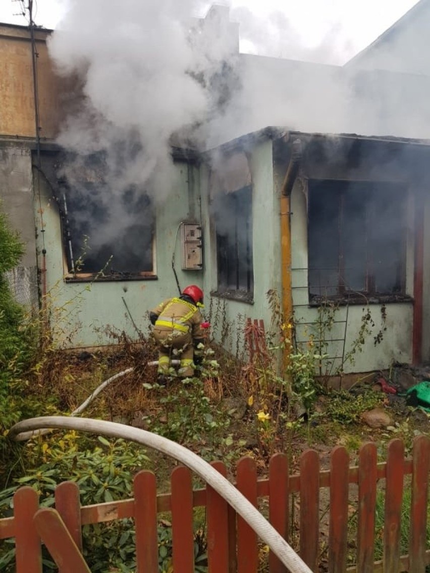 Śmiertelny pożar w Smardzewie pod Łodzią. Nie żyje mężczyzna 