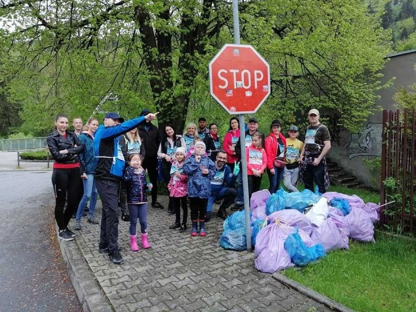 Górska Odyseja Dominika Dobrowolskiego. Będą promować czyste góry i ograniczanie plastiku. W piątek przyjadą na Opolszczyznę