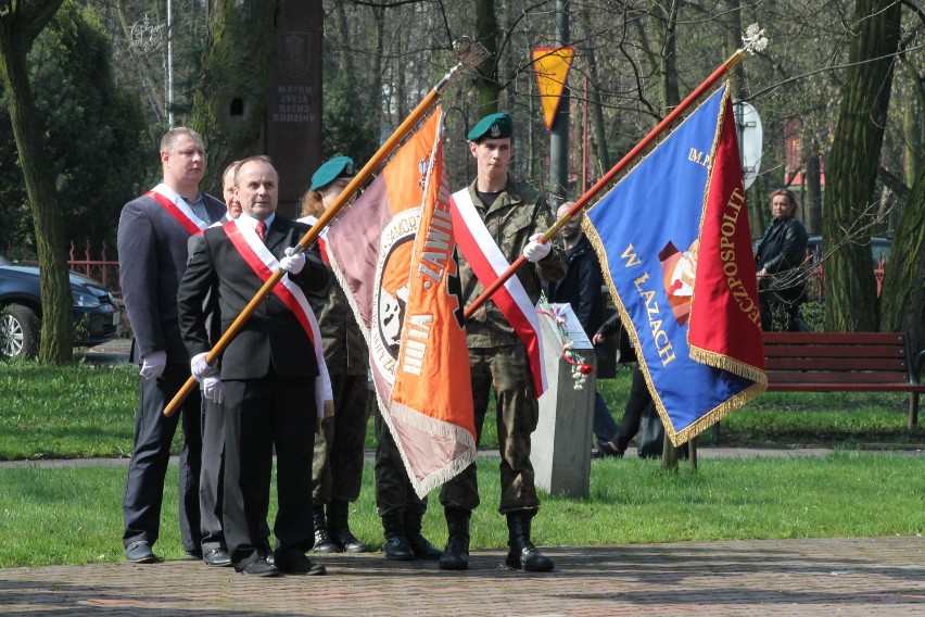 Rocznica zbrodni katyńskiej w Zawierciu [ZOBACZ ZDJĘCIA]