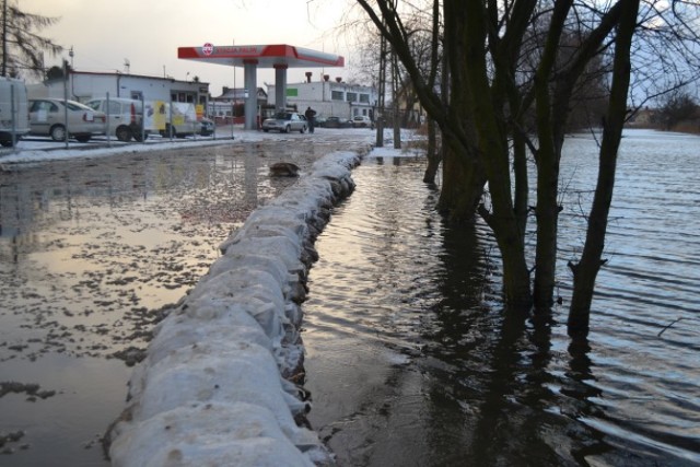 Nowy Dwór Gdański. Wrota przeciwpowodziowe będą chronić Nowy Dwór Gd. przez skutkami cofki
