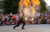 Lublin. Do podniebnych podbojów nie trzeba statków kosmicznych. Wystarczą sztukmistrze i lina między budynkami. Rusza Carnaval Sztukmistrzów