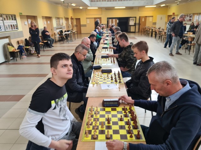 Dymitry Pylyp (z lewej) i Dimitry Aniskiewicz w grze
