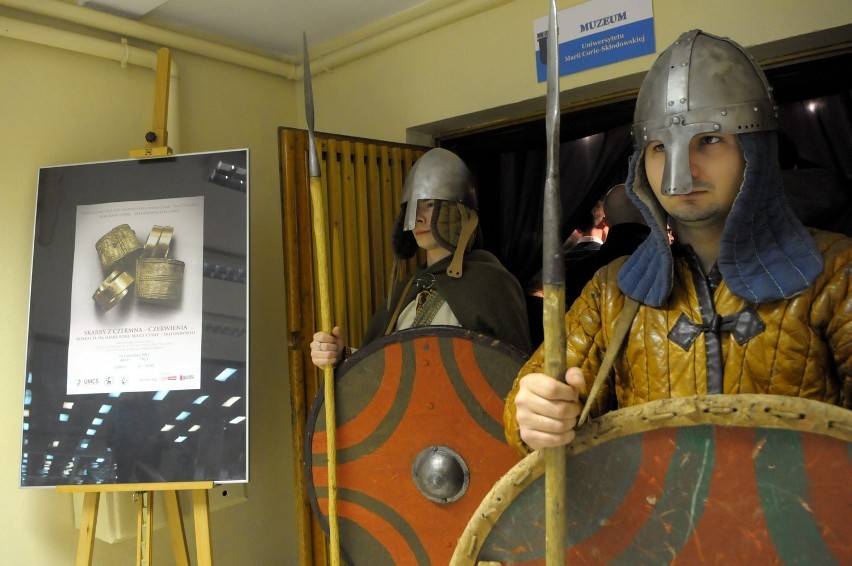 Archeolodzy z UMCS Lublin pokazali skarby z Czermna. Zobacz ZDJĘCIA