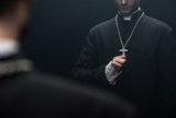Proces księdza katechety oskarżonego o przestępstwa o charakterze pedofilskim będzie niejawny. Tak zdecydował sąd w Krośnie