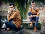 Musztardowy look - płaszcz z Pull and Bear [ZDJĘCIA]