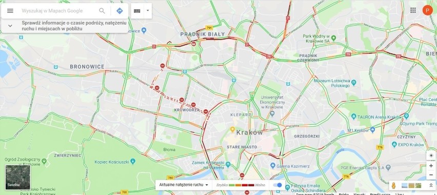 Kraków. Zamknięta jezdnia na Alejach. Spowolnienie ruchu i korki