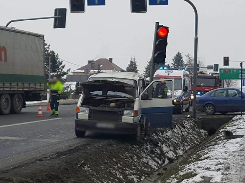 Poważny wypadek w Michałowicach na drodze krajowej nr 7...