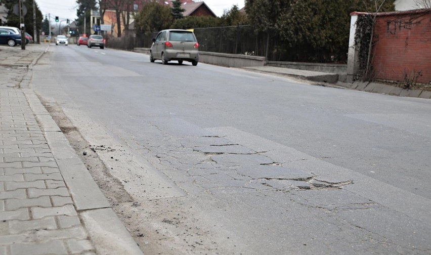 Kraków. Bukmacherzy zajęli się wieczną przebudowa ul. Królowej Jadwigi. Jakie są szanse na finał inwestycji?