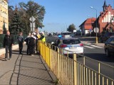 Wypadek w Dzierżoniowie na Wrocławskiej. Sprawca potrącił kobietę na pasach i uciekł! Poszukuje go policja