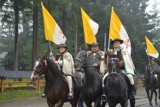 Zakopane. Pielgrzymka fatimska ulicami miasta. Prowadzili ją górale [ZDJĘCIA]