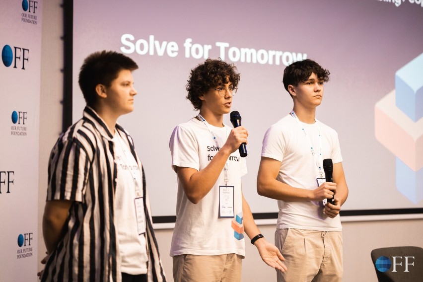 Zapraszamy młodzież z Lubelszczyzny do Solve for Tomorrow! Nagrody i kompetencje przyszłości w jednym programie