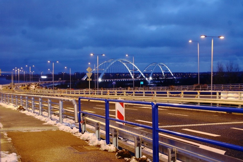 Otwarcie nowego mostu w Toruniu [ZDJĘCIA]