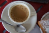 Ta kawa to hit PRL-u. Możesz ją pić nawet przed snem. Czy kawa zbożowa jest zdrowa? Sprawdź, kto nie powinien po nią sięgać