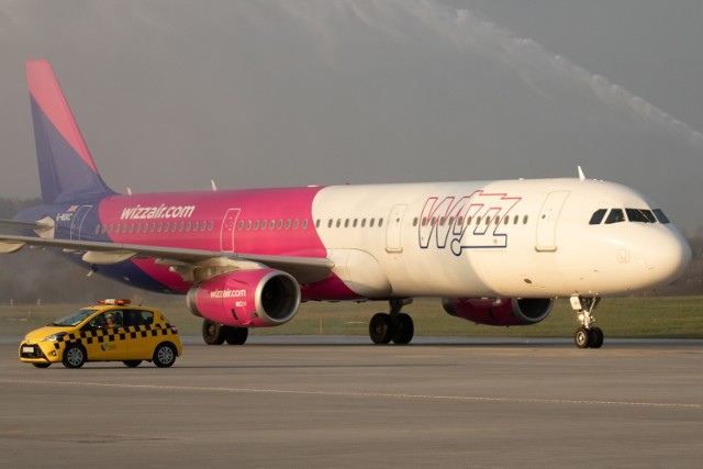 Pierwszy Wizz Air z Londynu Luton