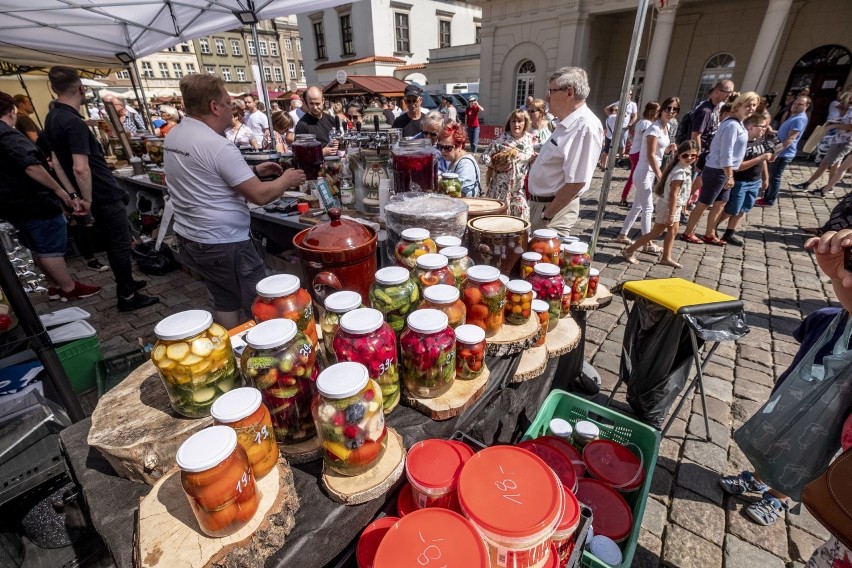 W czwartek, 15 sierpnia na Starym Rynku rozpoczął się XII...